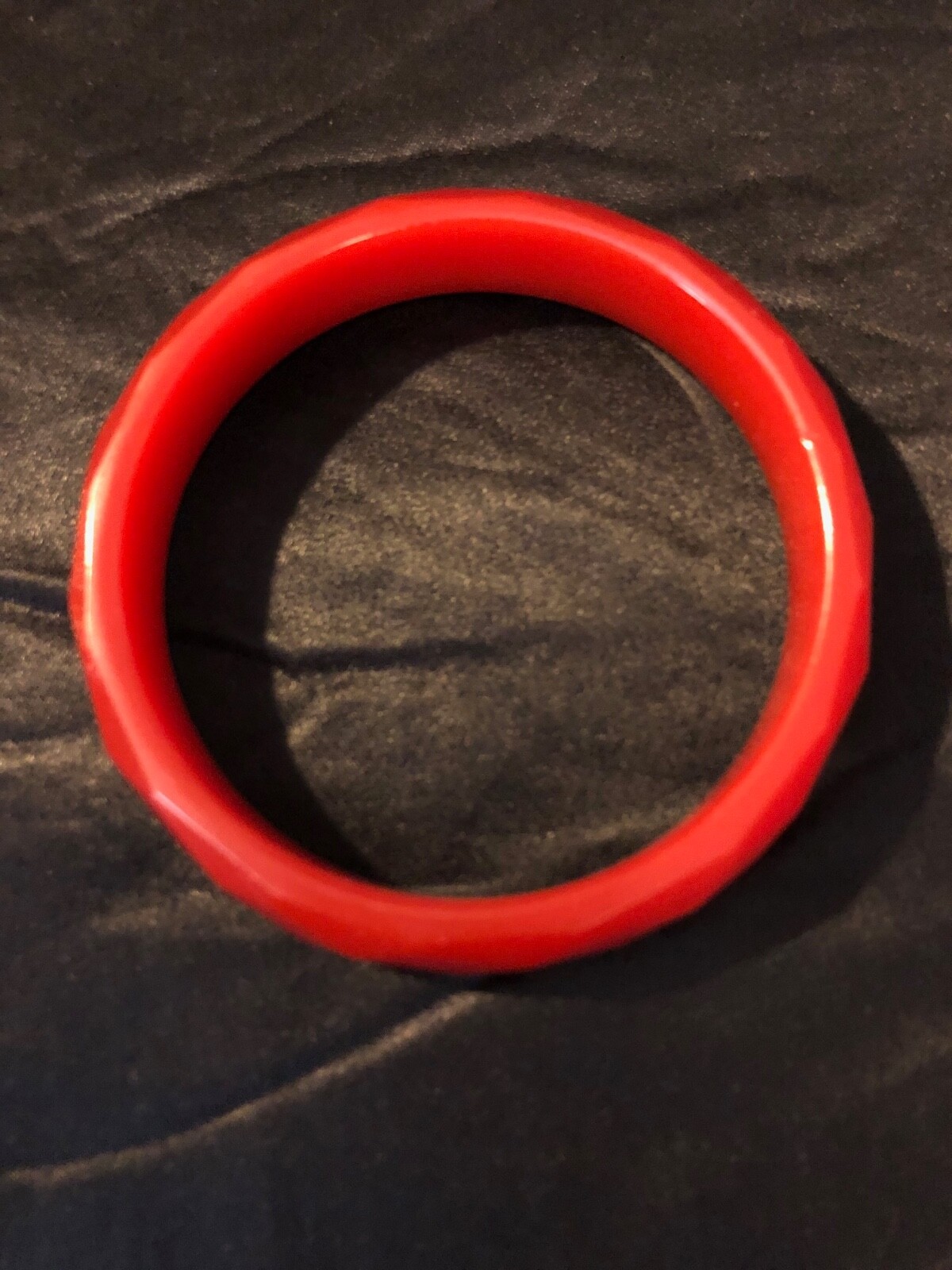 Bracelet. Vintage Lucite Burnt Orange Diamond cut Circa 1958.