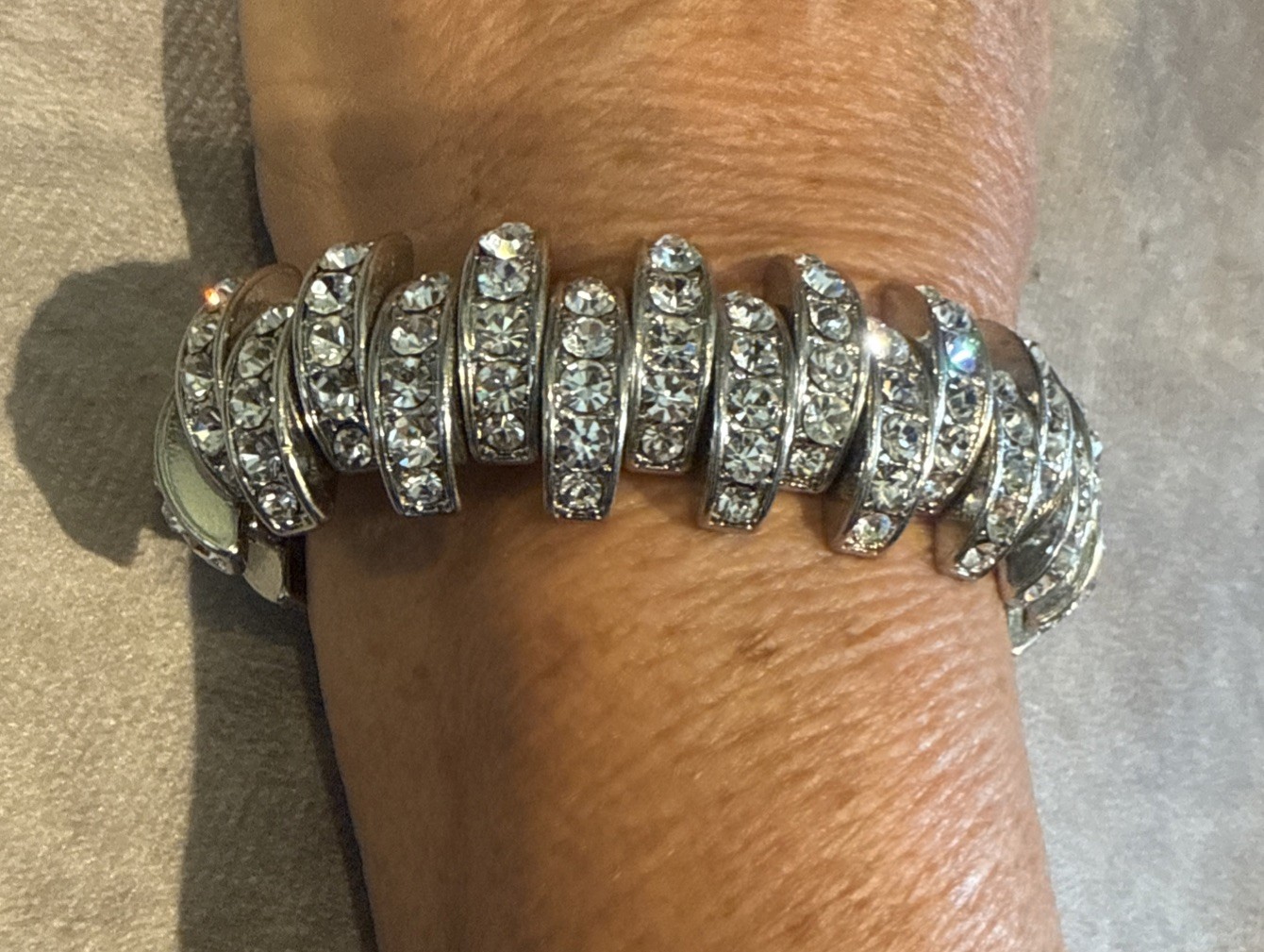 Vintage Tension Set Rhinestone Expanding Unique Bracelet