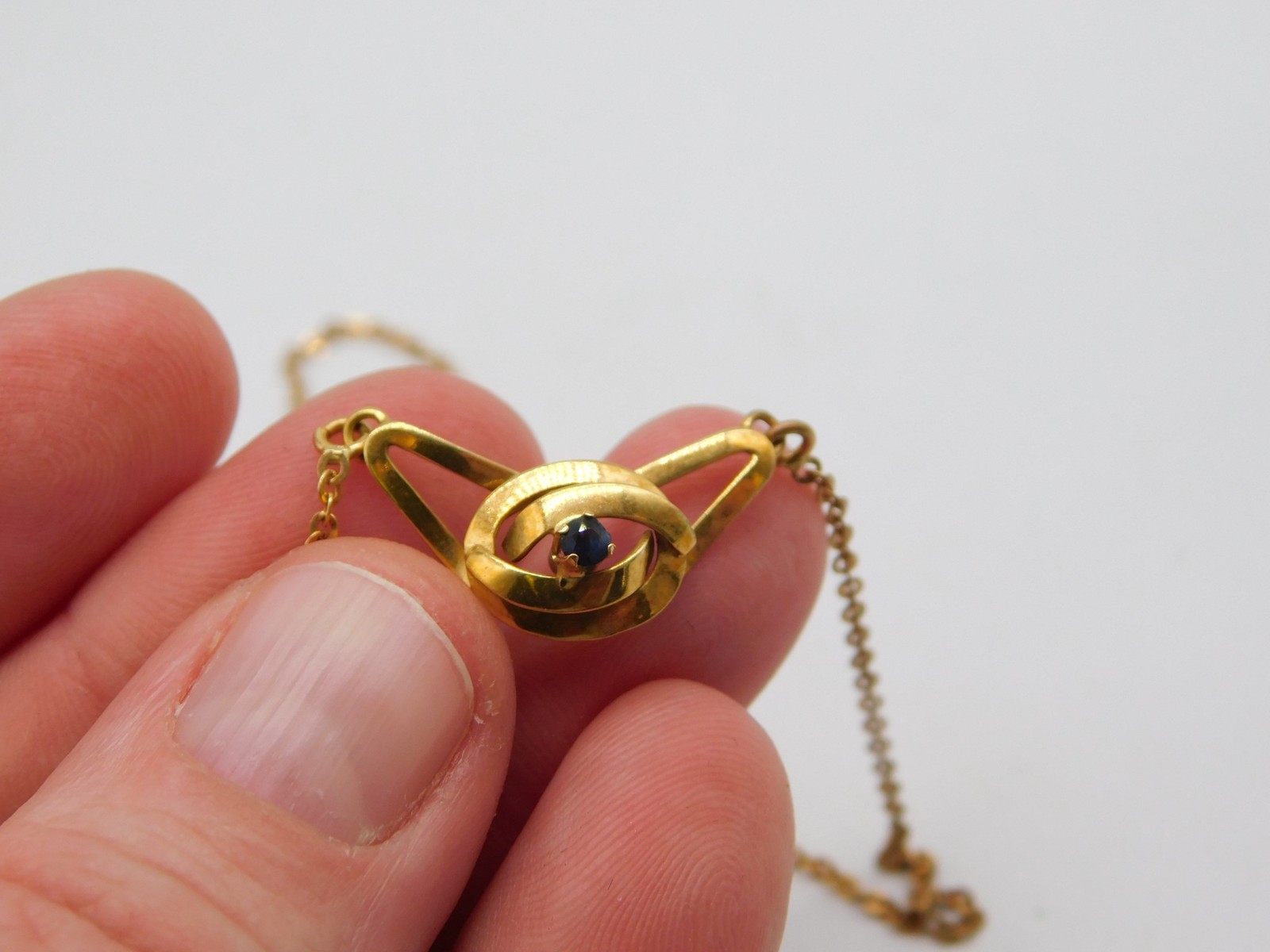 ART NOUVEAU 18K SOLID YELLOW GOLD SAPPHIRE STONE NECKLACE 14 3/4″ L
