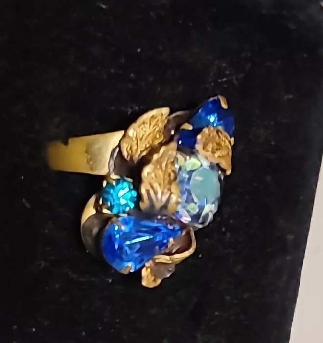 Jewelry Ring Czechoslavacia Glass Gold Wash Brass Hand Crafted Antique 3/4″