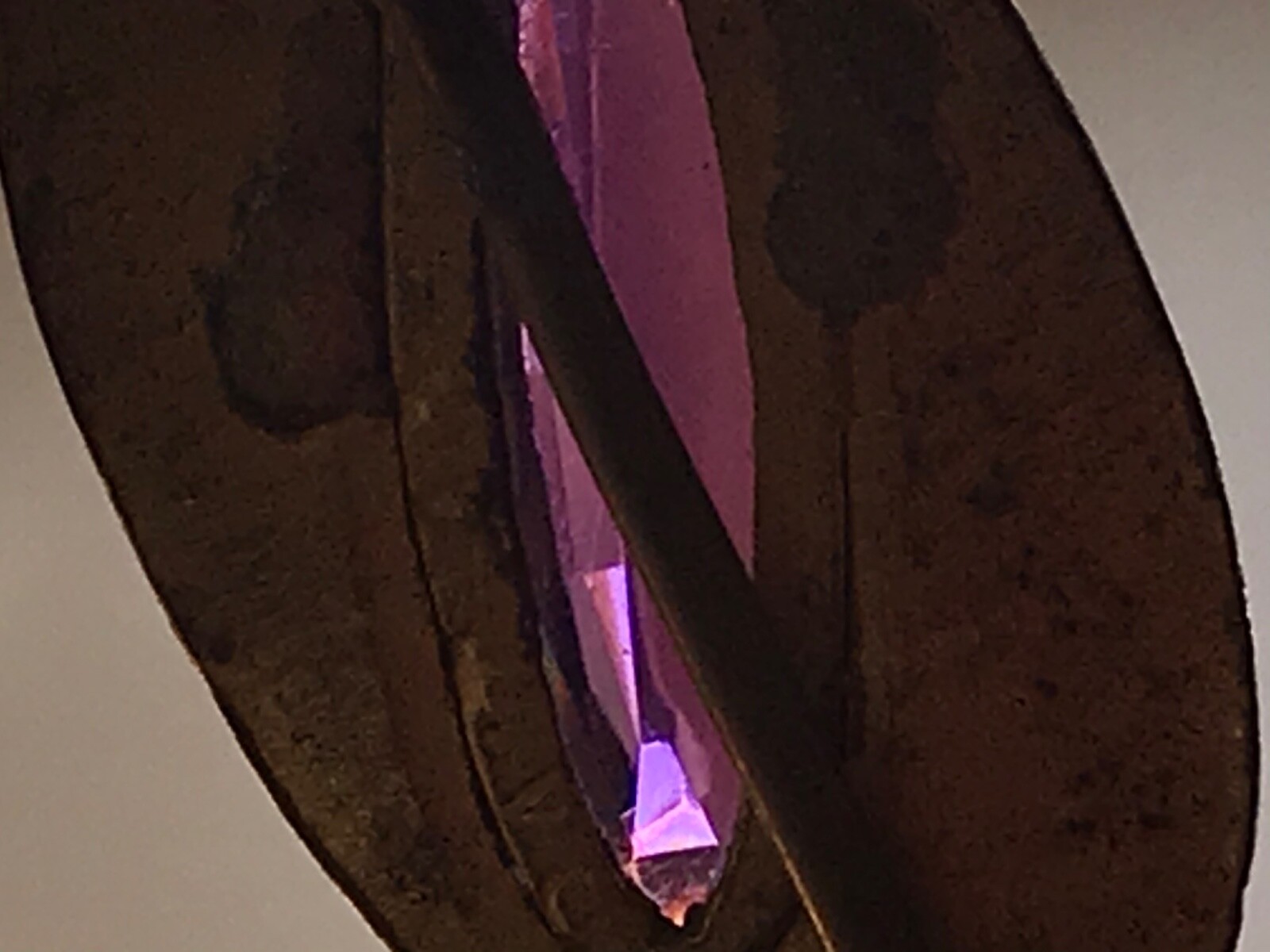 Vtg. lapel pin possible amethyst stone