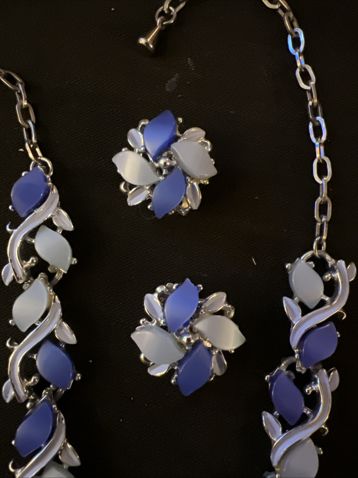 Vintage Silvertone Blue Tones Necklace And Matching Clip Earrings