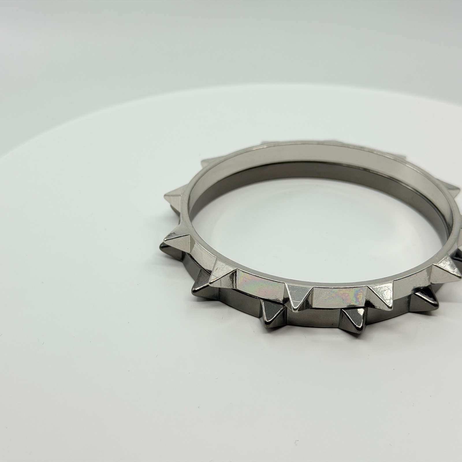VTG Punk Spiked Bangle Bracelets 2 pc Silver Tone Gunmetal Metal Moto Goth Edge