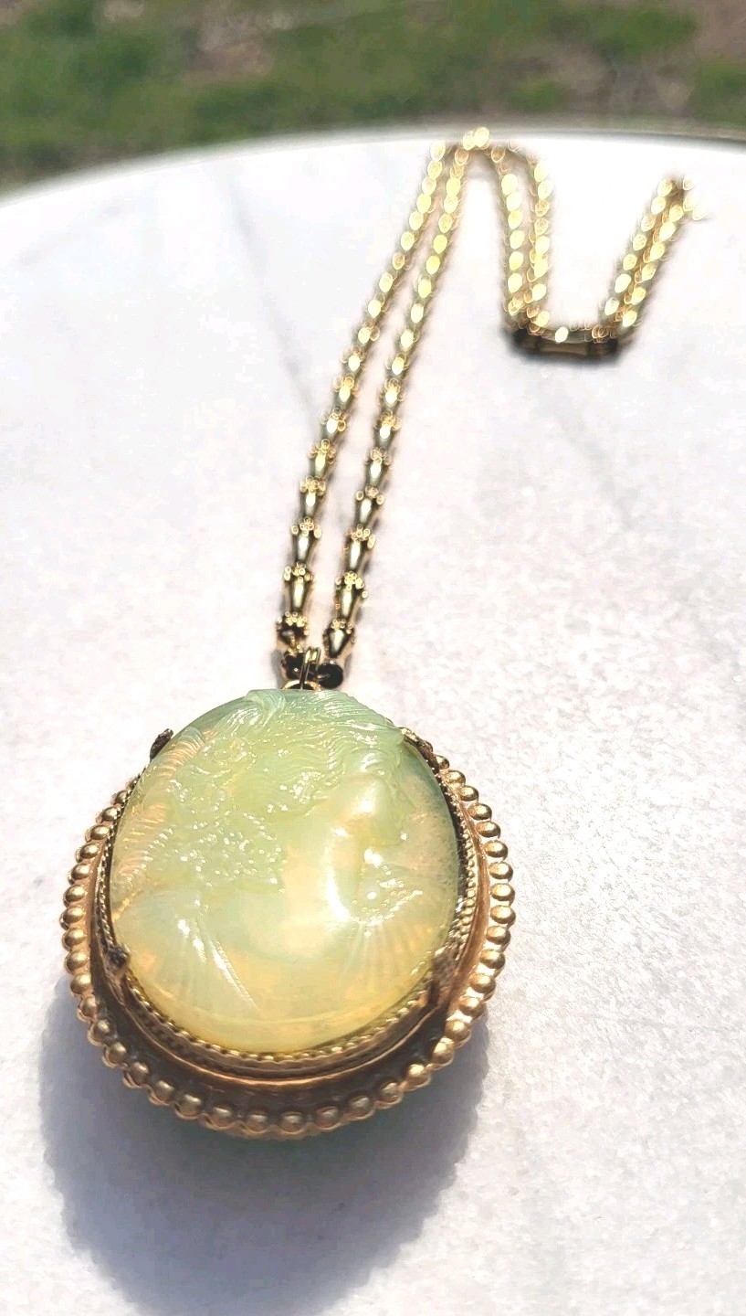 VINTAGE HASKELL 2 LADY CAMEO’S URANIUM GLASS PENDANT MONET BAMBOO NECKLACE OOAK