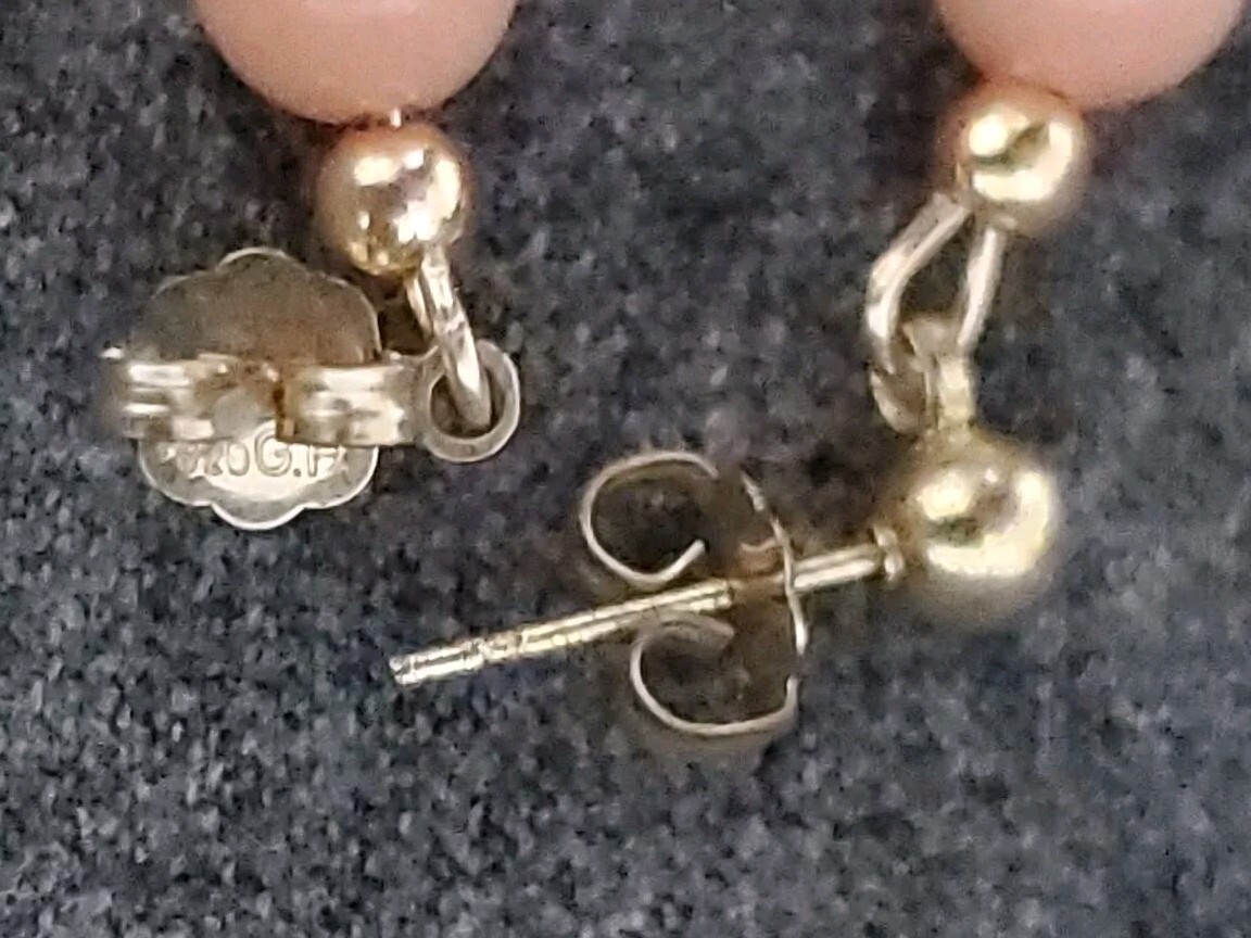 VINTAGE CORAL BEAD 1 1/4″ DANGLE PIERCED EARRINGS, 1/20 GOLD FILLED