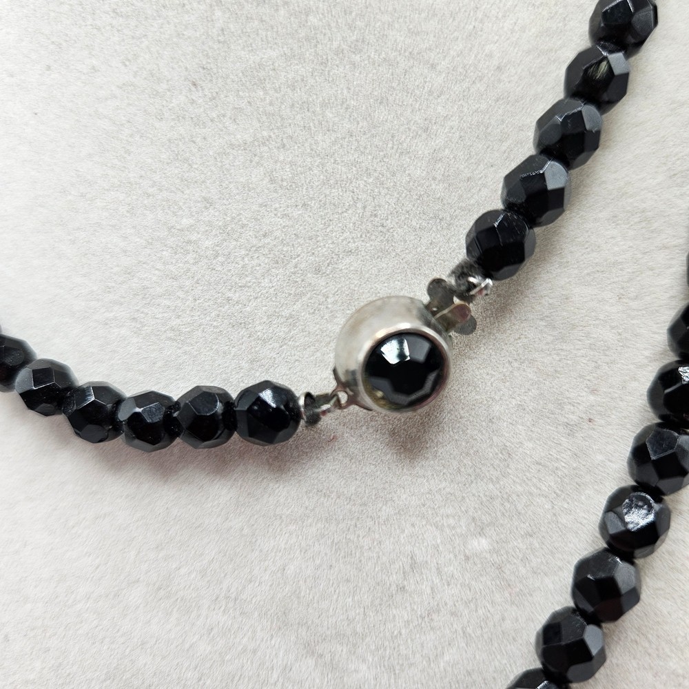 VINTAGE Convertible Black Faceted Glass Bead Long Necklace Round Box Clasp Close