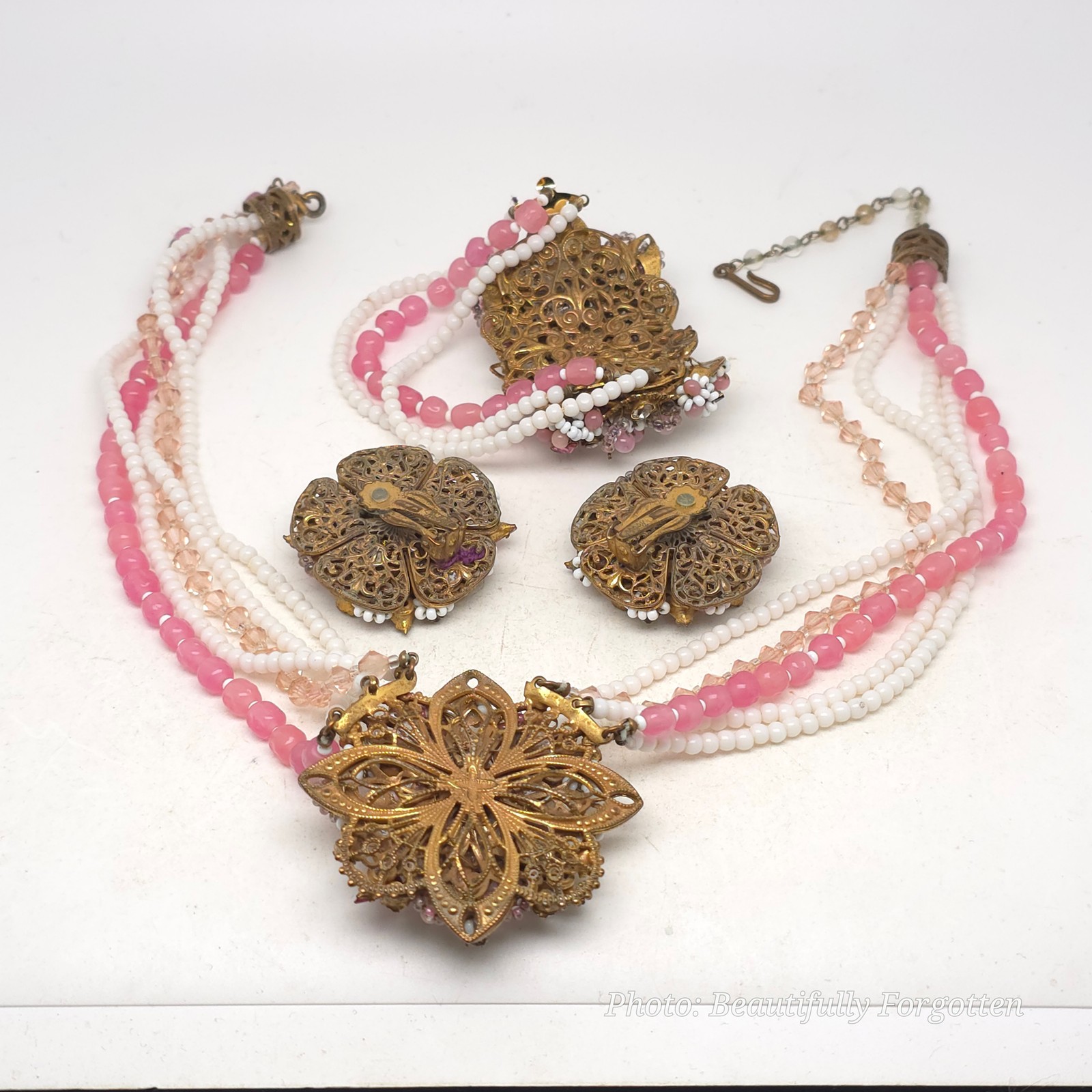 Signed ROBERT 1950s Parure Pink, Purple, White Necklace, Bracelet & Earrings Se
