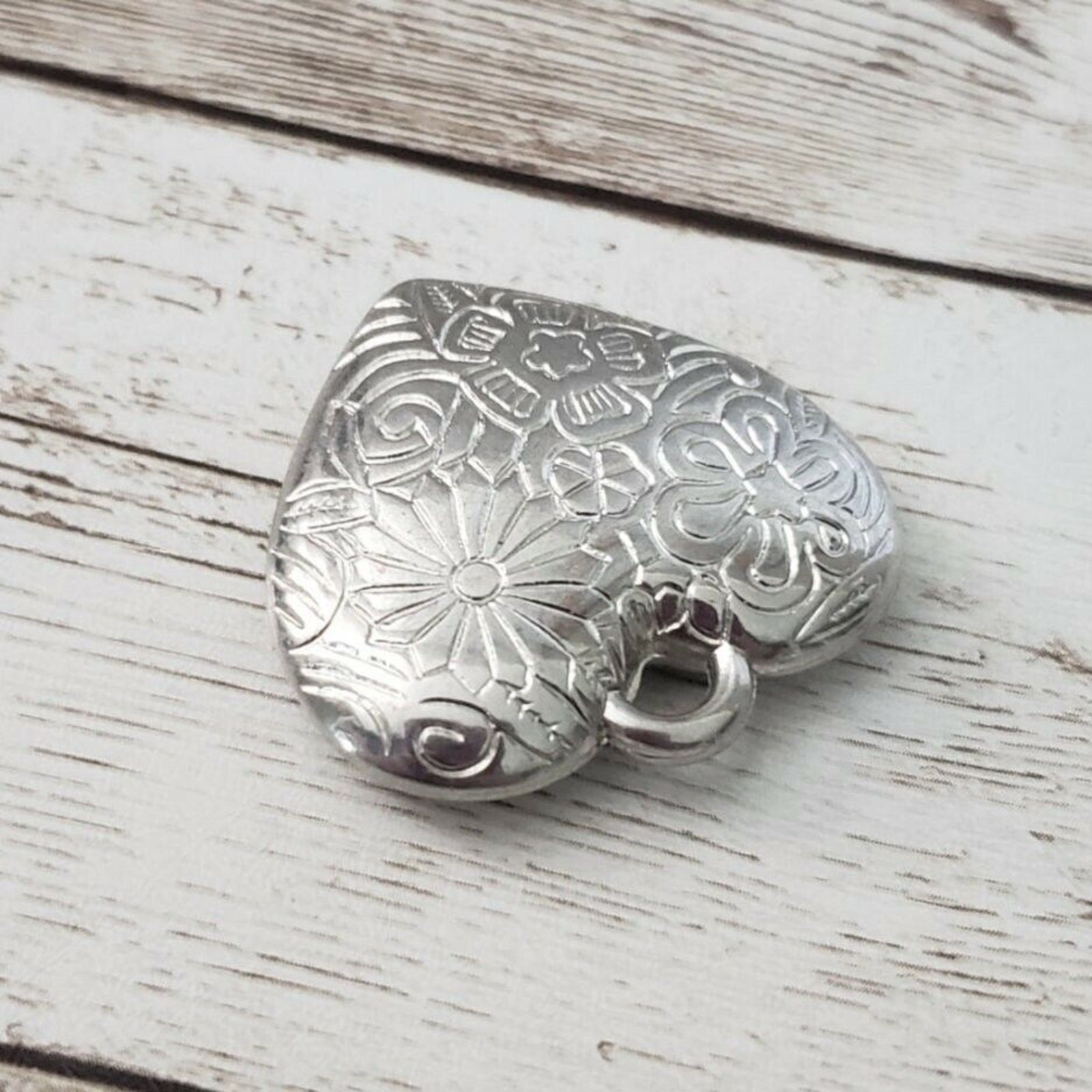 Vintage Pendant – Silver Tone Heart with Floral Detail – No Chain Included