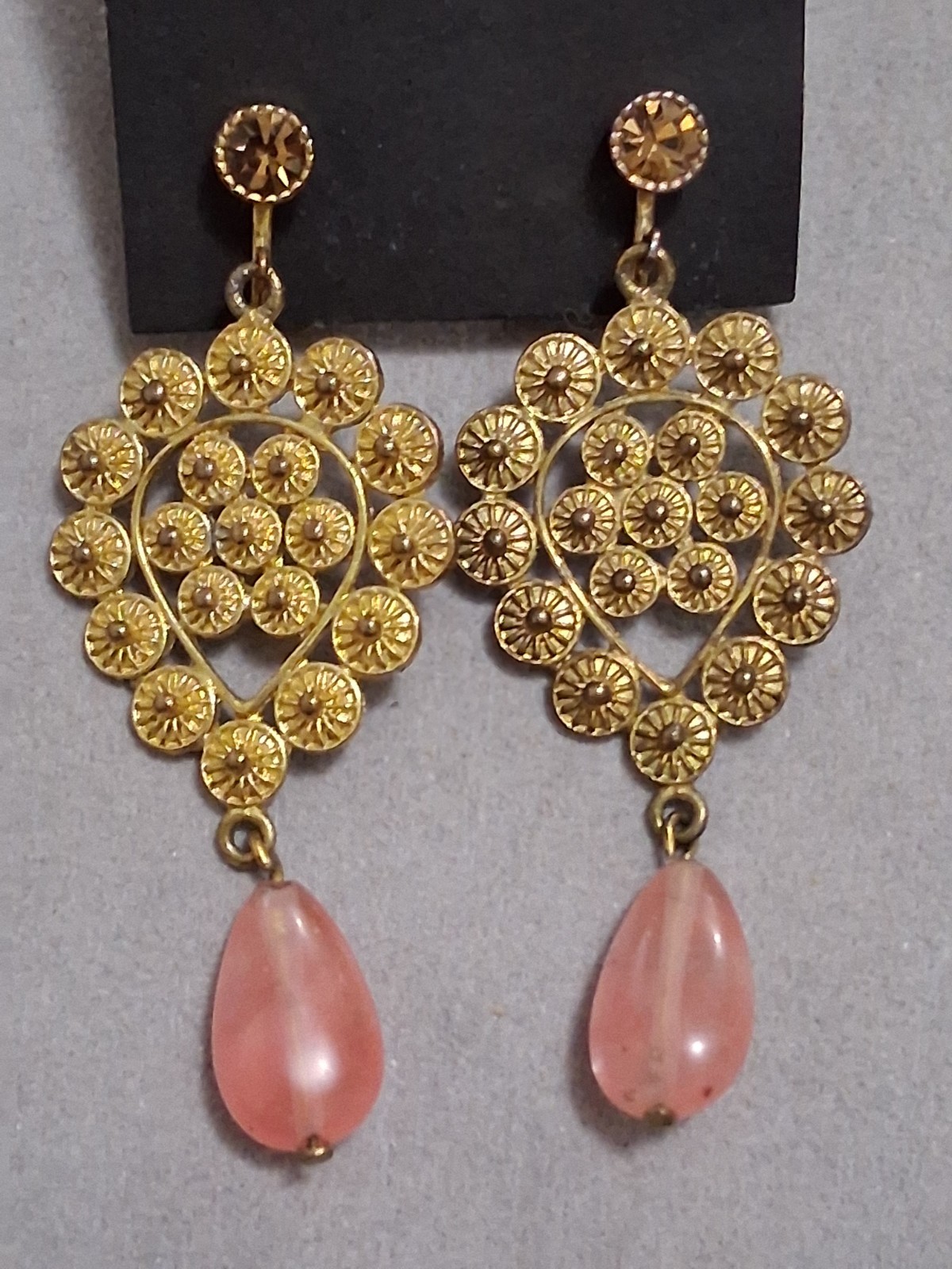 Vintage pink glass dangle drop stone ornate goldtone adjustable clip-on earrings