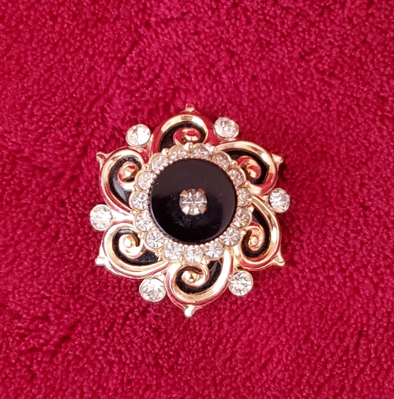 VINTAGE BLACK ONYX BROOCH WITH FAUX DIAMONDS-TIMELESS PIECE!!