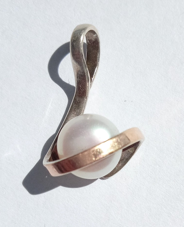 Vintage pearl Pendant Sterling Silver 875 Gold 375 test Beautiful Women Jewelry