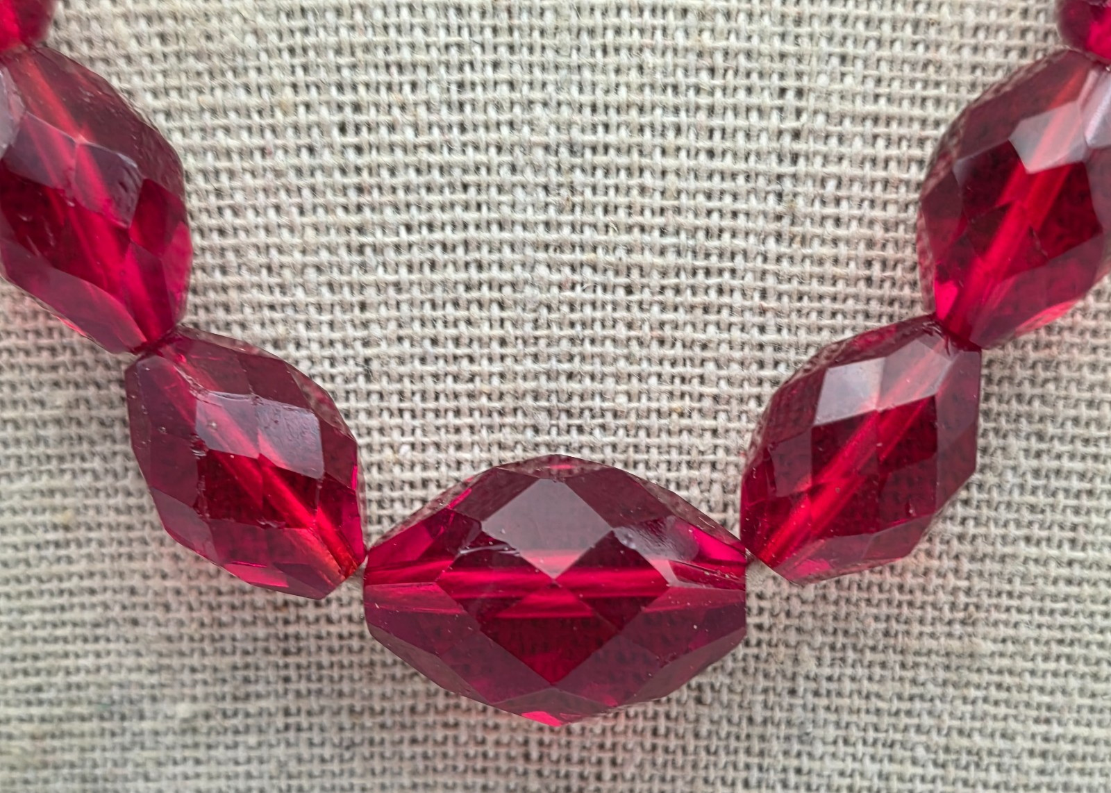 Vintage Czechoslovakia Red Faceted Crystal Glass Beaded Necklace 16″