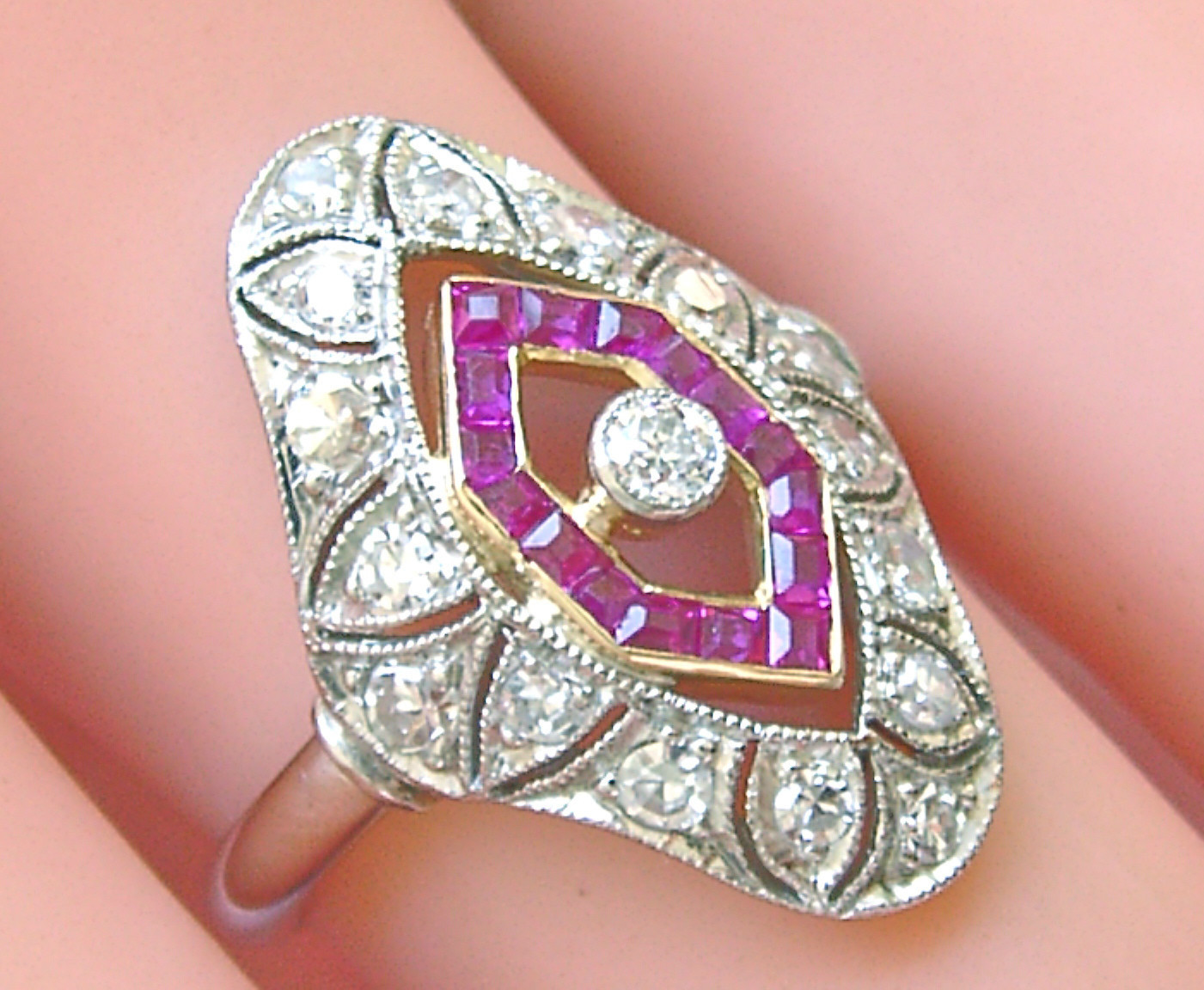 ANTIQUE ART DECO .65ctw DIAMOND RUBY PLATINUM COCKTAIL RIGHT-HAND RING 1930