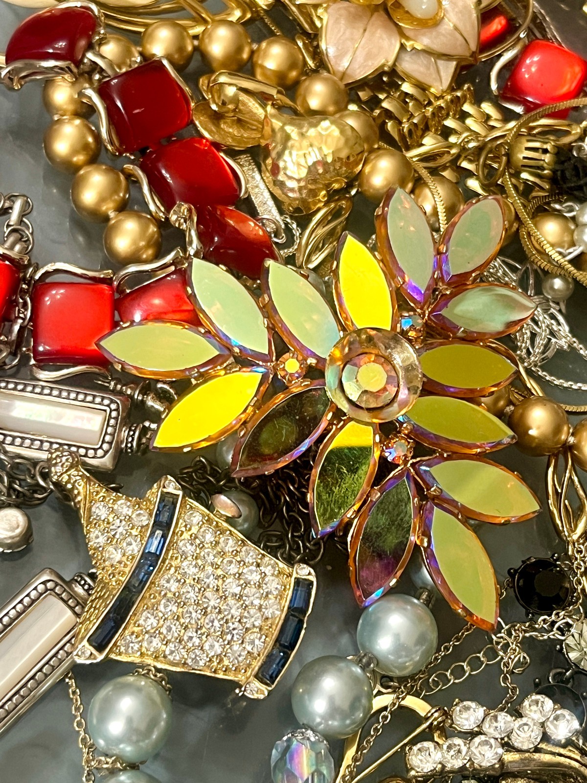 Vintage & Costume Jewelry Lot Coro Mode Art Trifari 1928 ART Rhinestone +