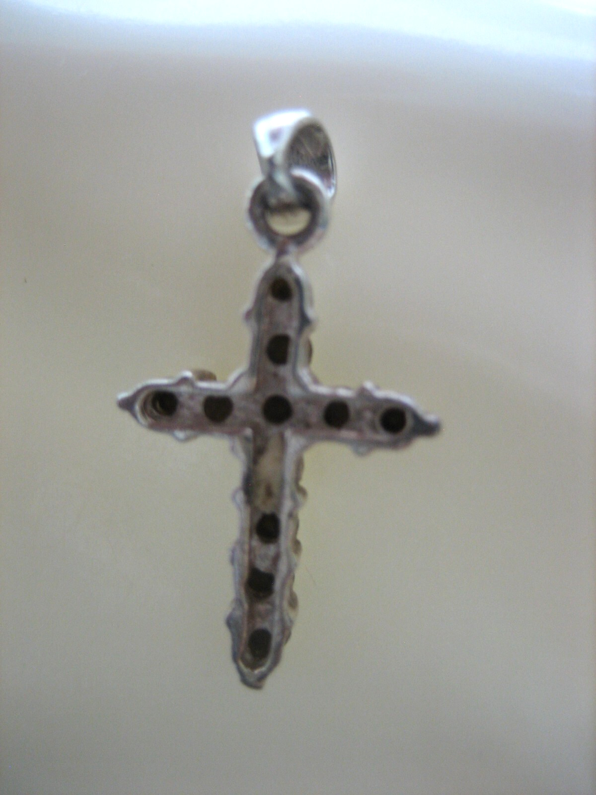 DESIGNER CW STERLING SILVER 925 DELICATE RELIGIOUS CROSS PENDANT