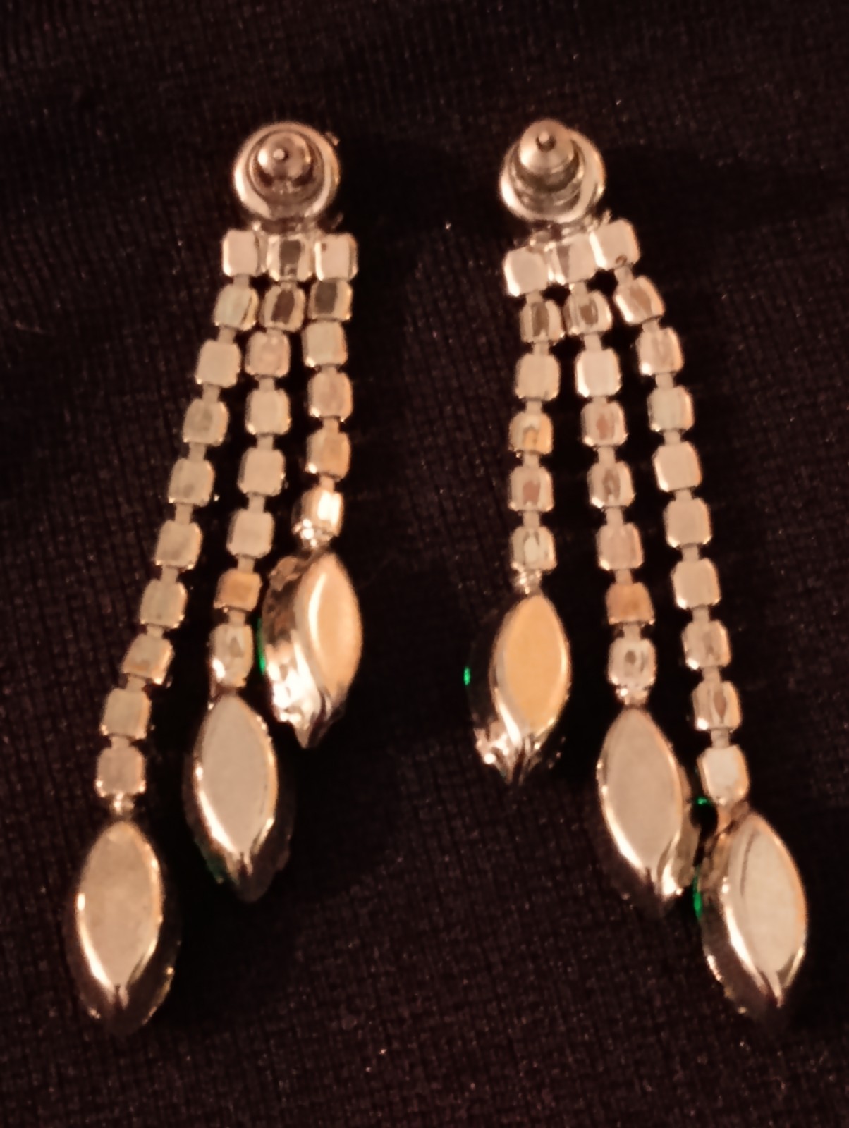 Vintage Emerald Green And Crystal Toned Drop Dangle Stud Earrings! Beautiful!!!