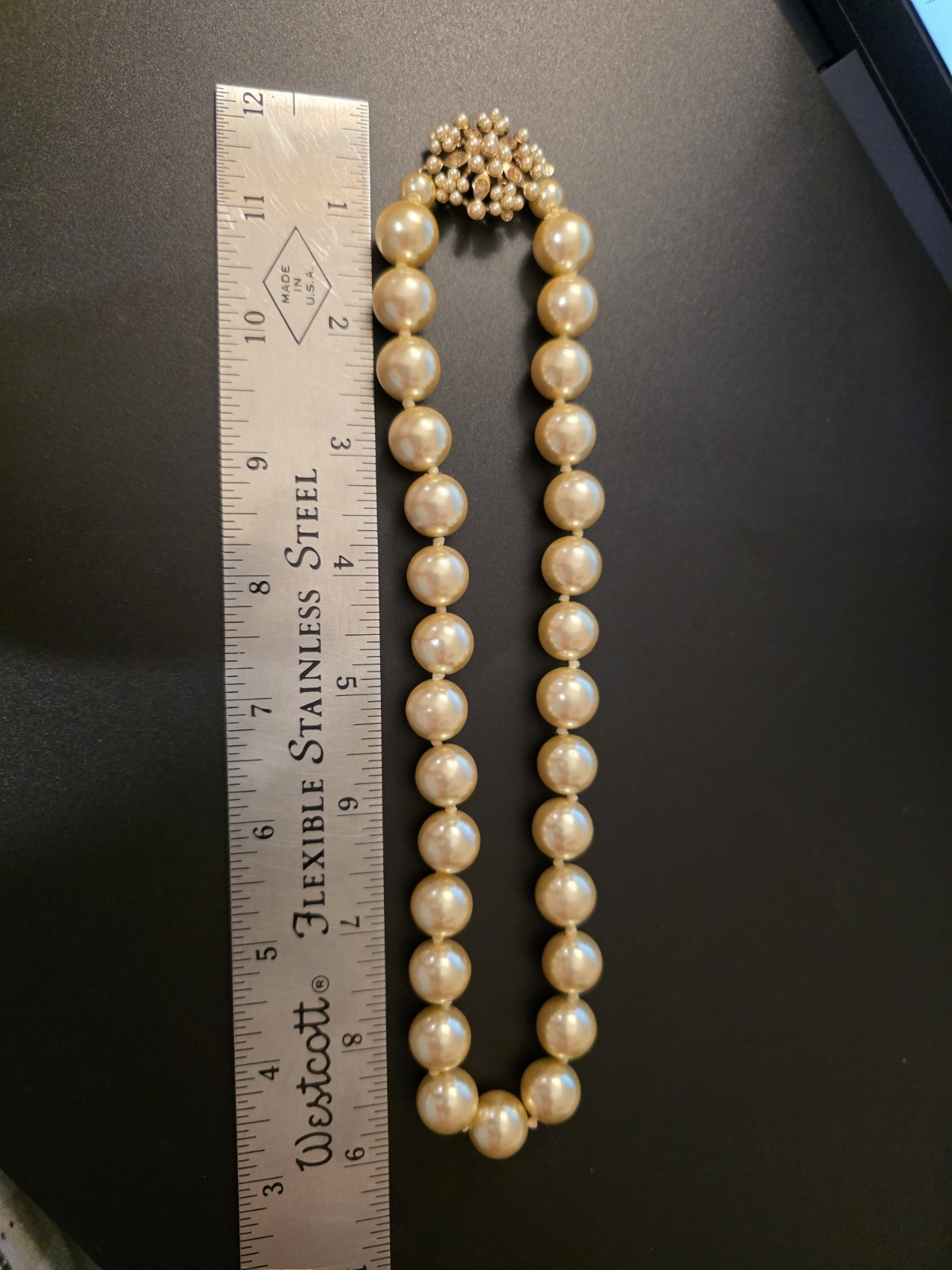 Vtg Pearl Faux Necklace Rhinestone Pearl Clasp Champagne Color 18″ Size 3/4″