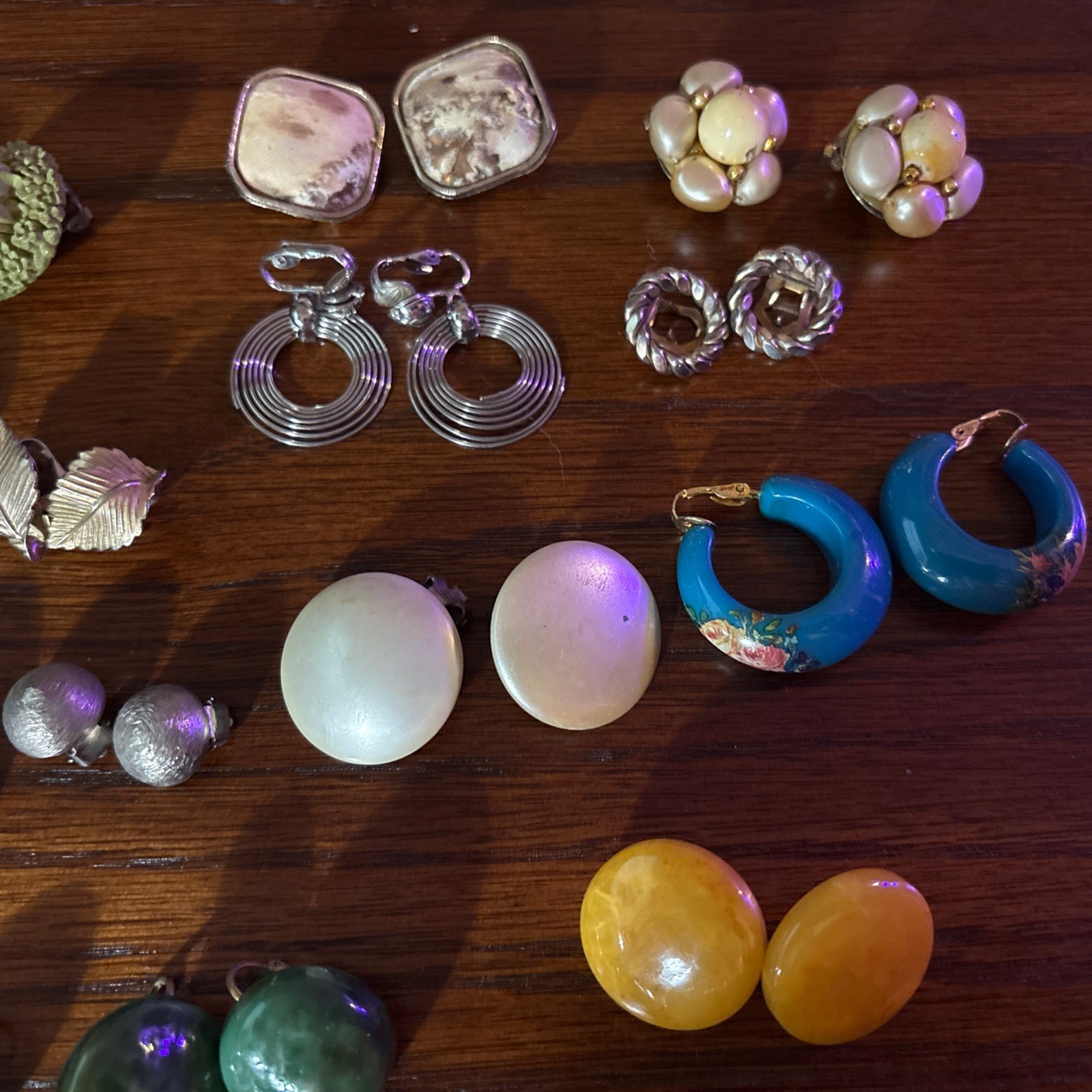 Vintage Earrings Lot Of 19 Pairs Multicolor Clip Ons And Screw Backs Preowned