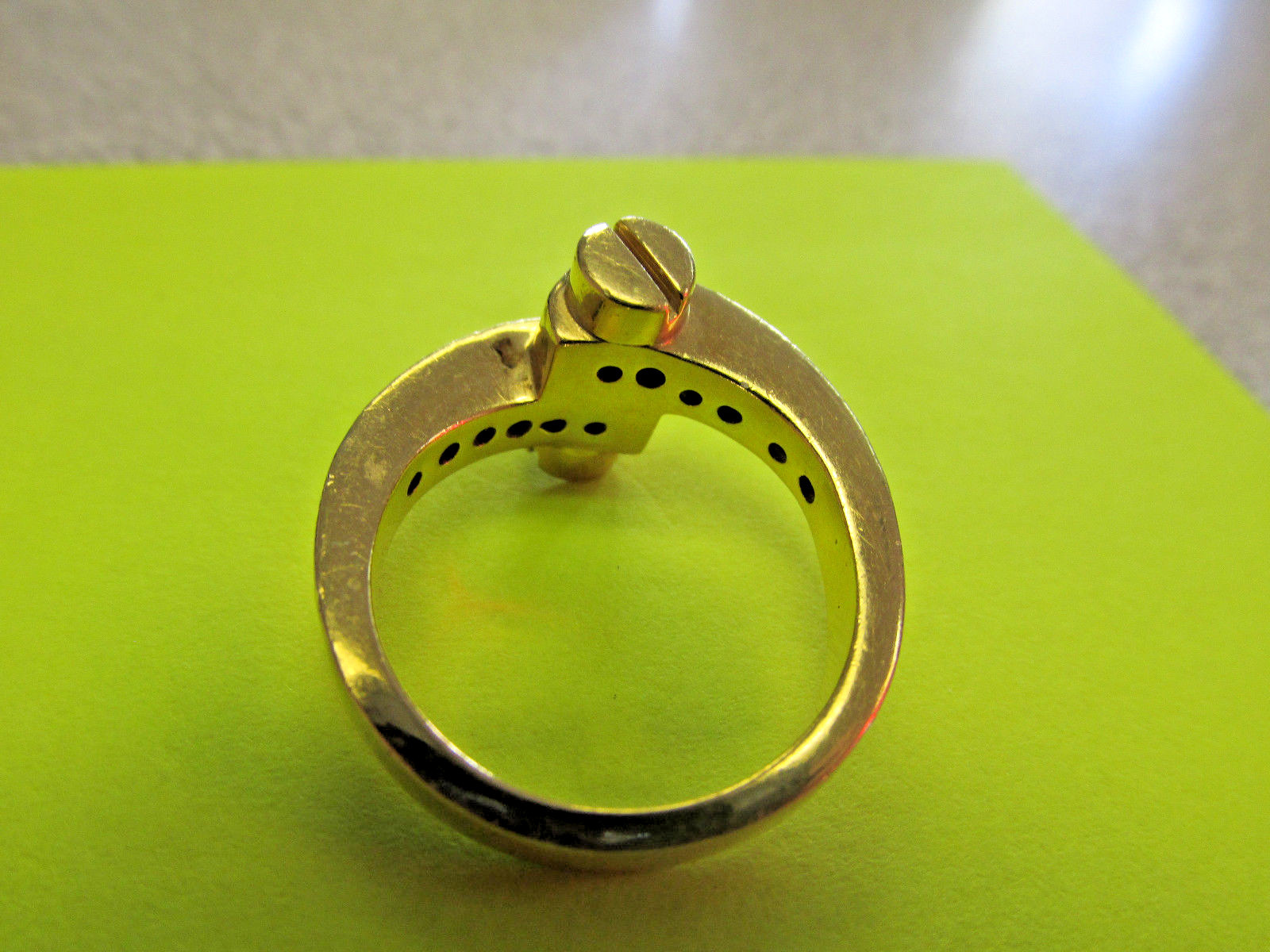 Beautiful 18k Gold 1.00 ctw. VS1-G Modern Diamond Ring size 7.75 Make Offer