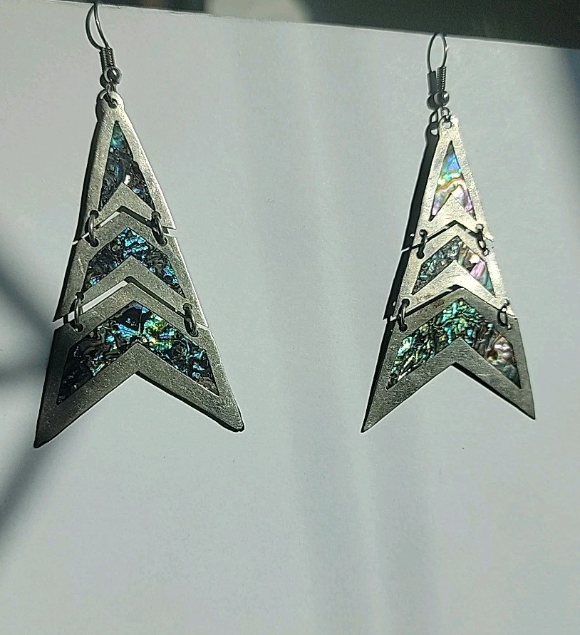 Vintage 80’s New Mexico 3 tiered triangular Silver Earrings Paua Abalone Shell 