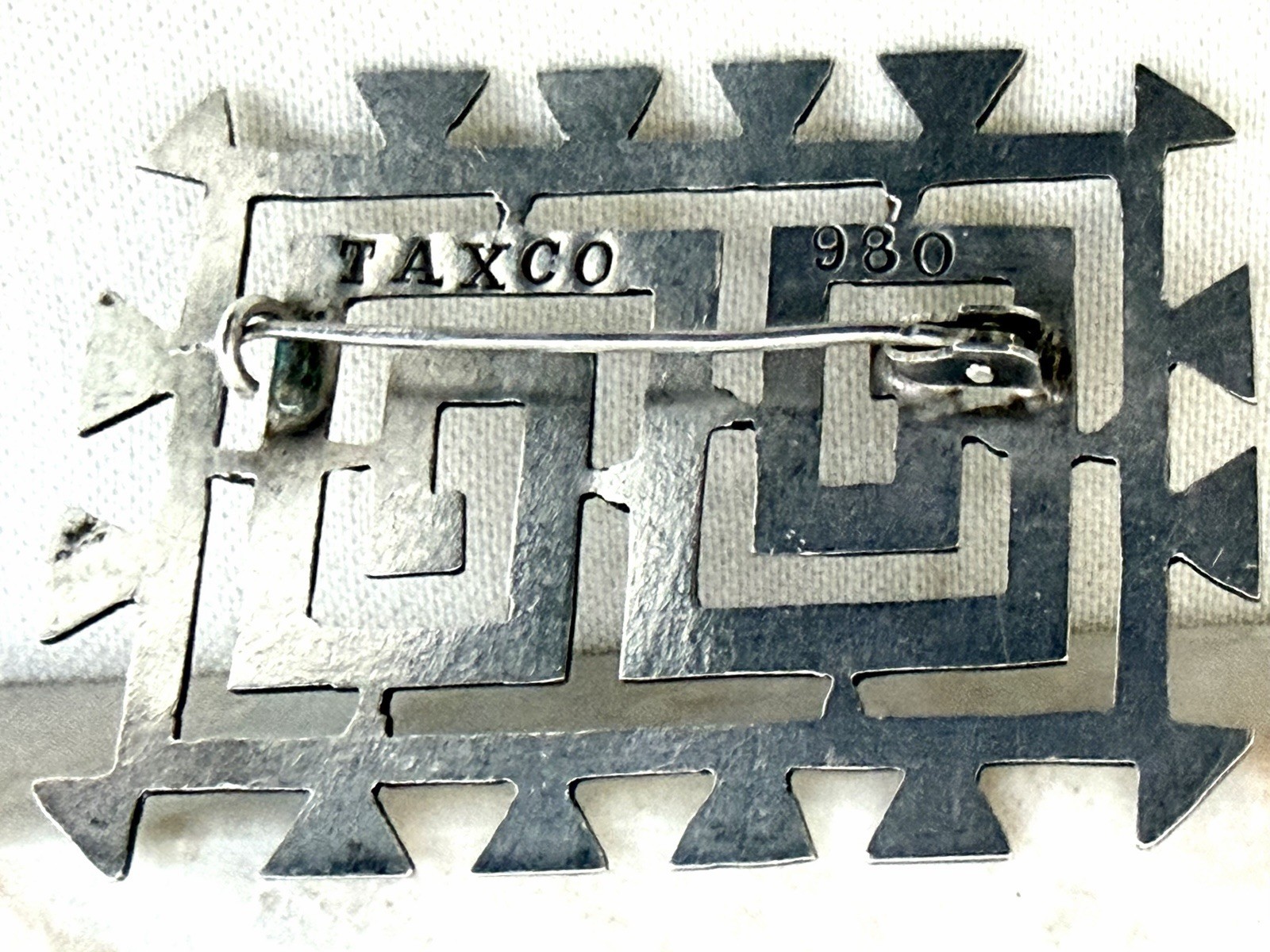 Vintage 1940’s Taxco Mexico 980 Sterling Silver Pre Columbian Design Brooch Pin