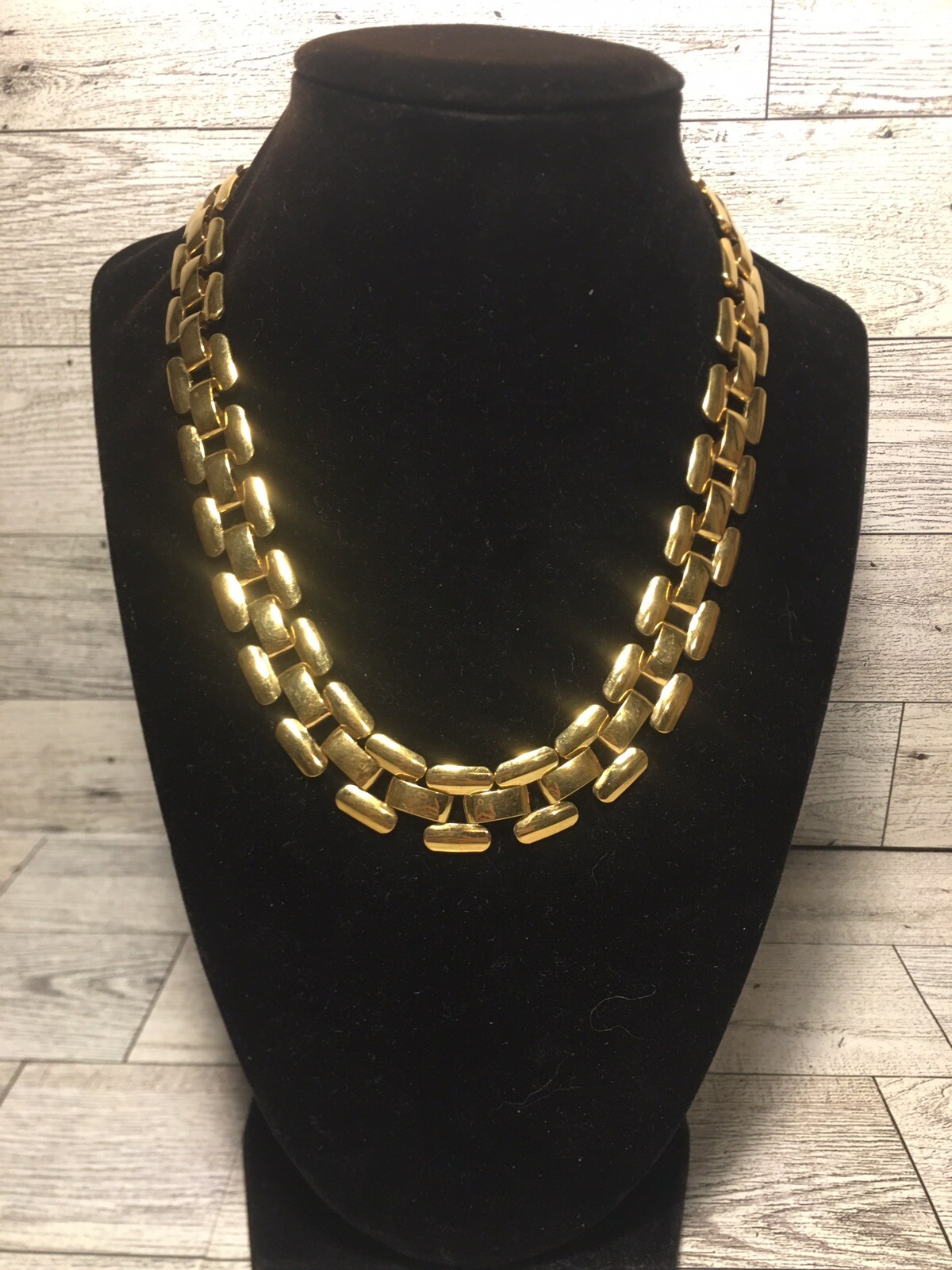 Vintage Trifari Signed Gold Tone Square Link Chain Necklace Articulated Estate