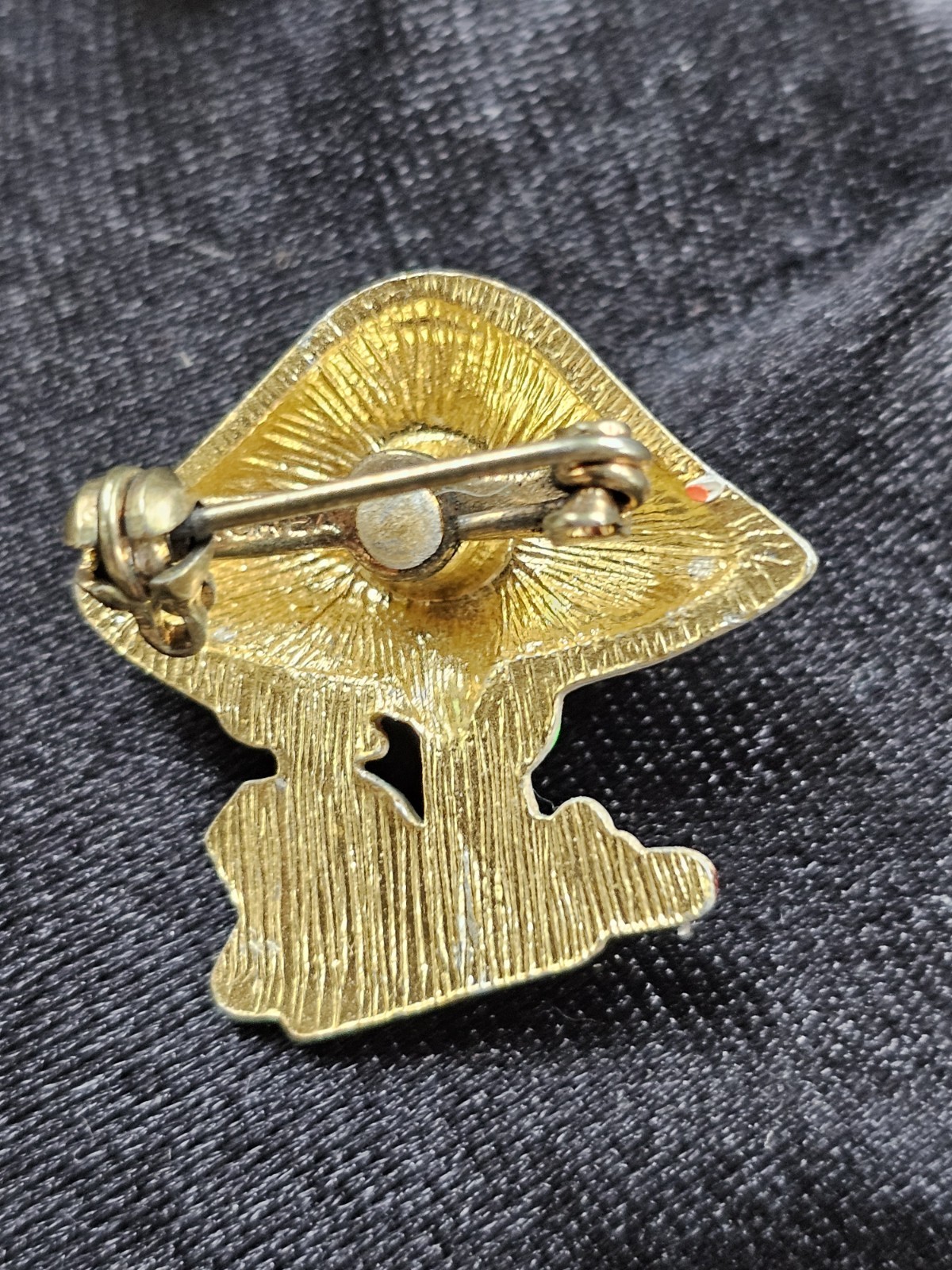 Vtg Painted Mushroom Brooch 3D Pin Man playing Accordion Signed Korea Whimsical