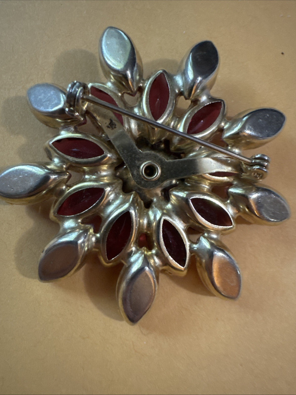Vintage Dazzling Brooch~Heliotrope Center~Fuchsia & Red &Purple Colors Elegant!