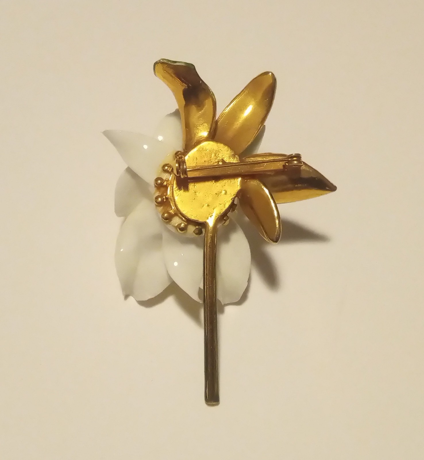 Unsigned Original by Robert Vintage Enamel & Porcelain Lily Brooch Corsage Pin