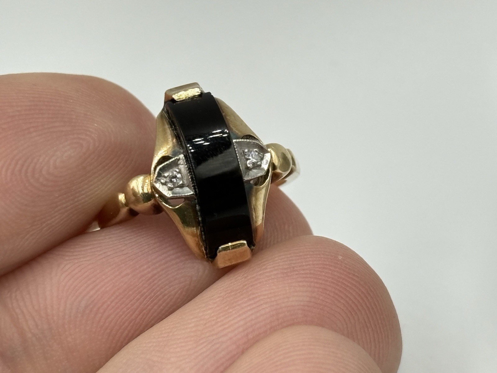 1930’s Art Deco 10k Gold Carved Black Onyx & Diamond Antique Vintage Ring