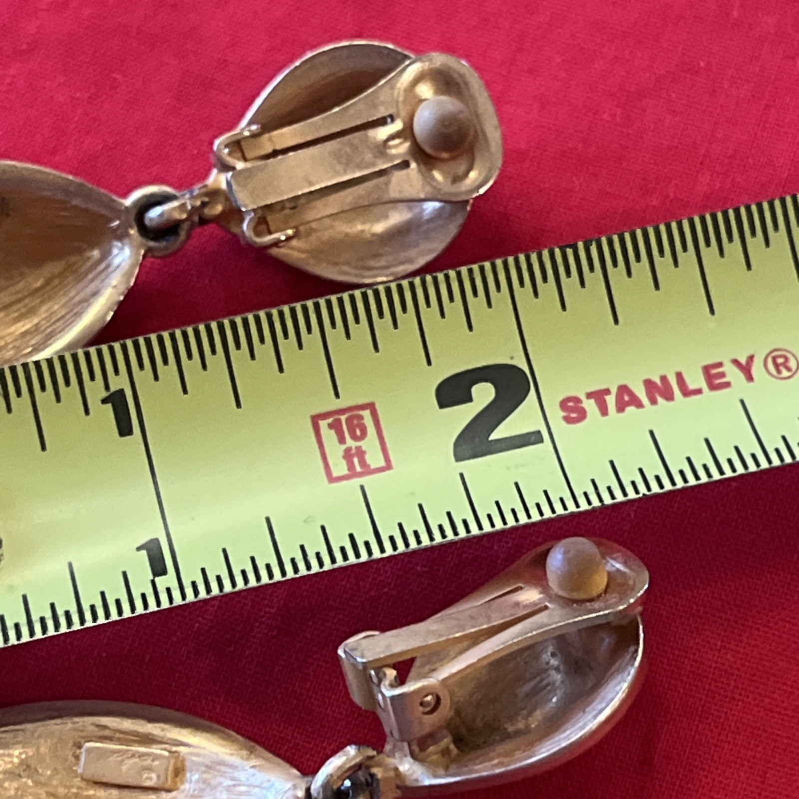 Vintage XEJA Matte Gold Dangle Drop Clip On Earrings Statement Classic
