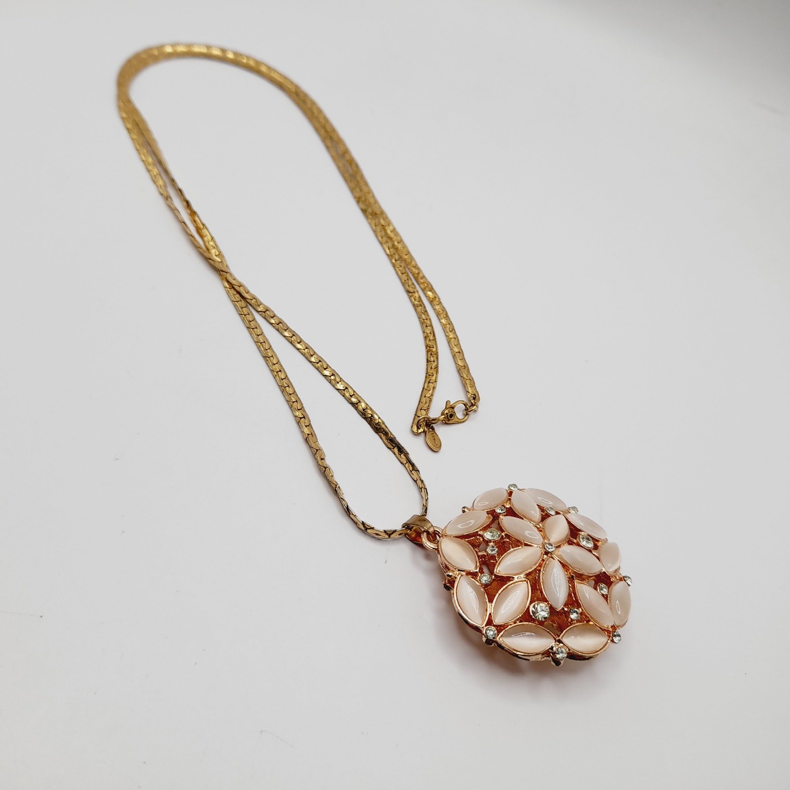 Vintage Monet 30” Gold Chain Necklace Sister Clasp w/ Removable Pendant