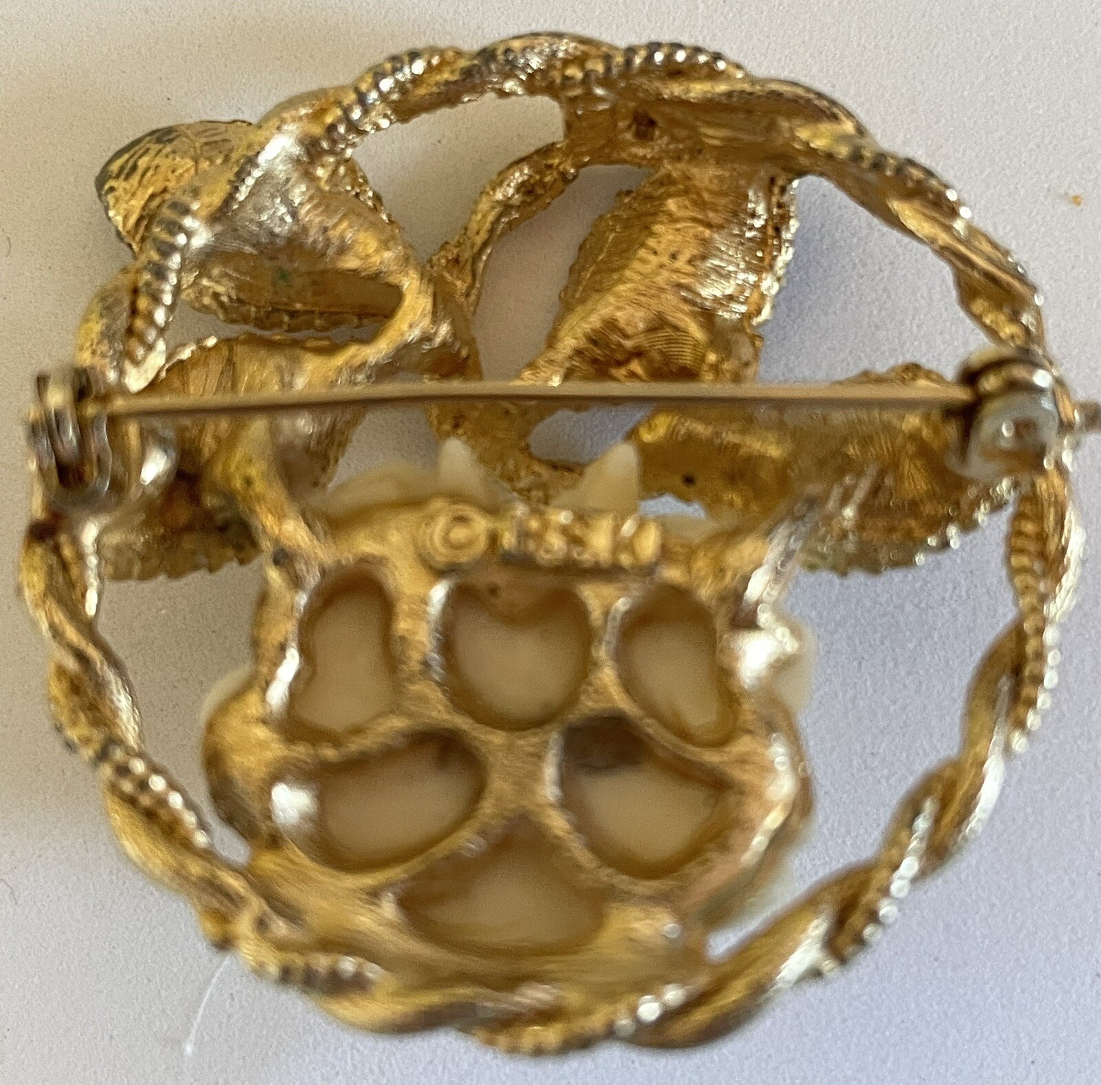Vtg. 3 Pc BSK Carved Roses SET — 12K G.F. 16″ Chain Necklace, Earrings, Brooch
