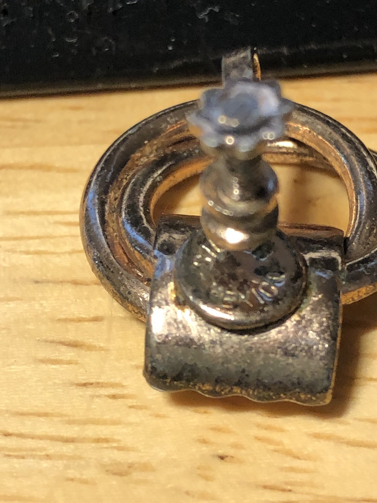 VTG. MEXICO SILVER DAINTY DOOR KNOCKER SCREWBACK EARRINGS ROSE GOLD COLOR .75″