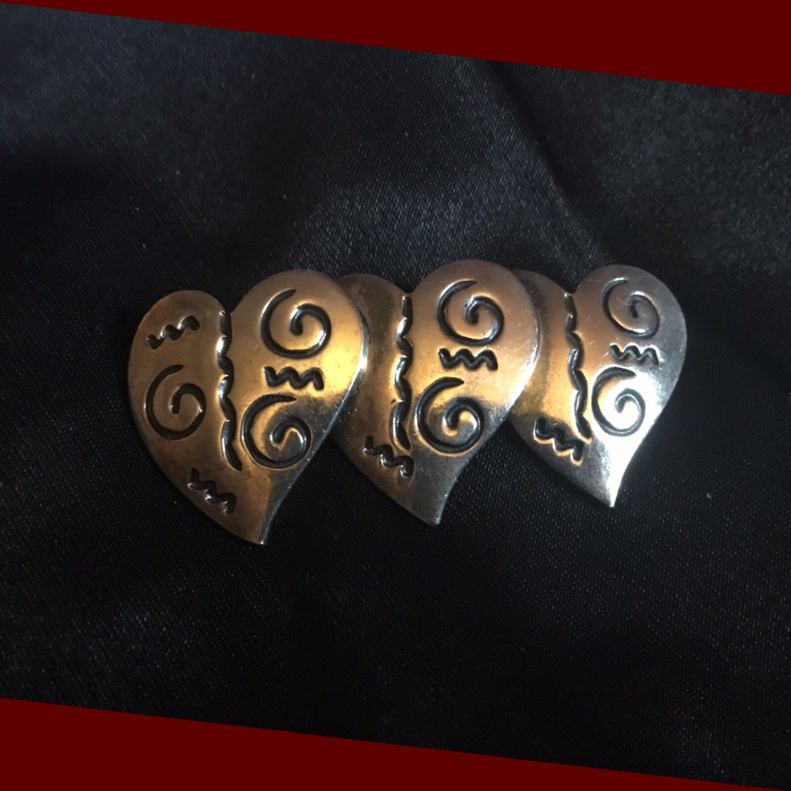 VINTAGE FORBES ABSTRACT STERLING TRIPLE HEART BROOCH PIN