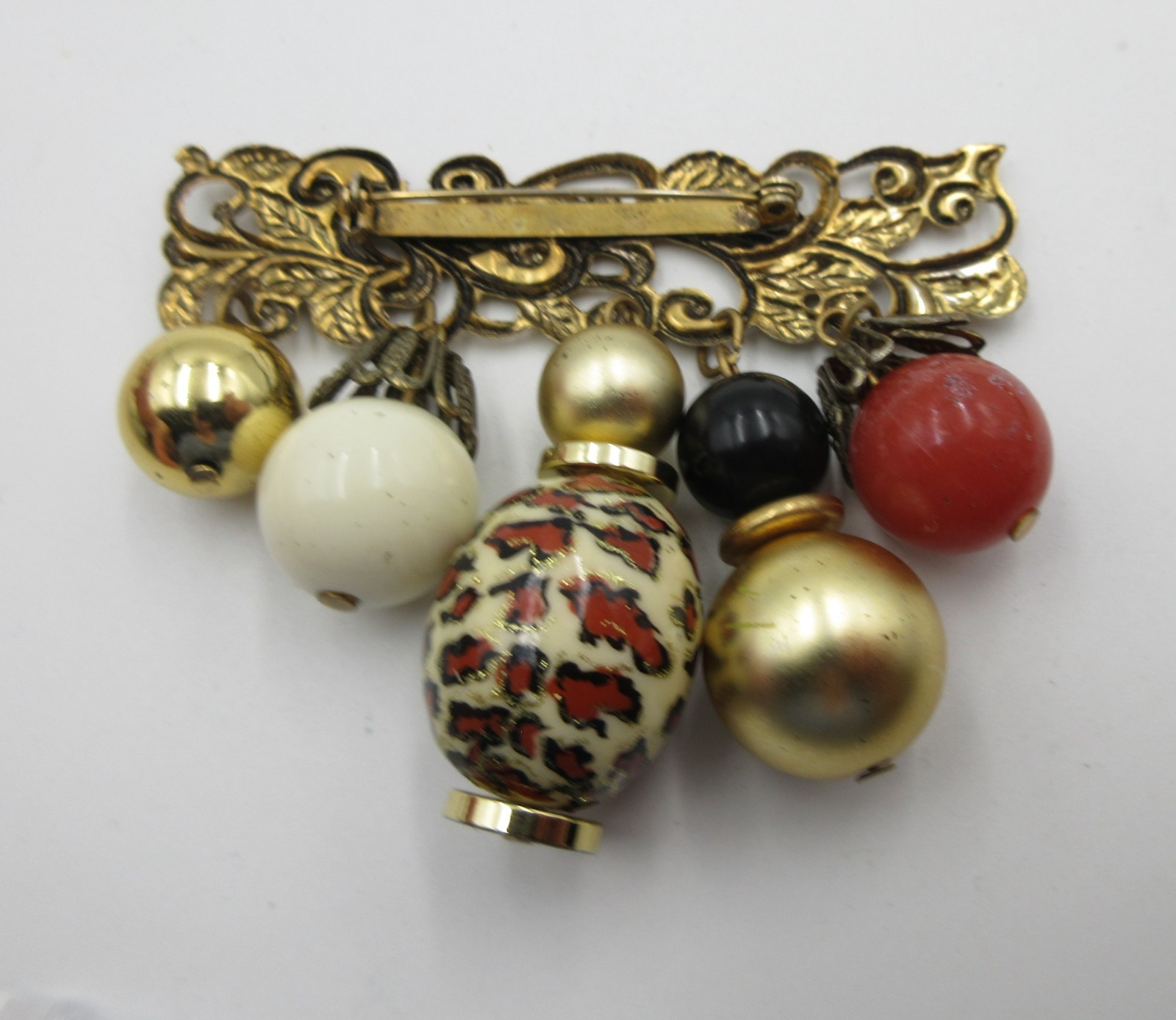 VTG UNUSUAL BIG Brooch Pin leaf bead dangle charm white brown black gold tone