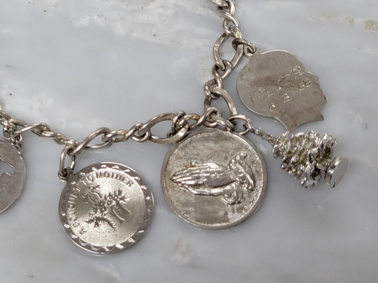 Vintage Sterling Silver Charm Bracelet w/ 12 Charms ~ 7-1/4″ ~ 42.7g ~ 5-E508