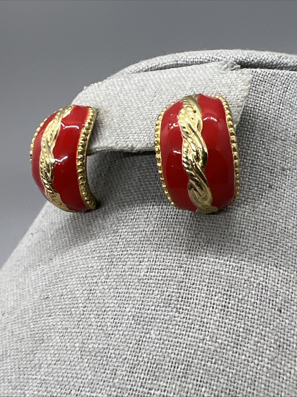 Vintage Red Enamel Gold Tone Post Earrings Statement Wavy Twist Design Bold 80s