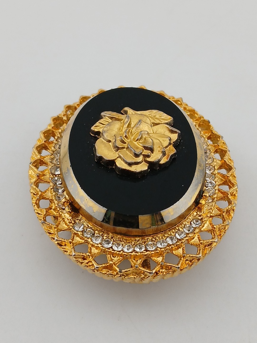 Signed CELEBRITY gold tone black glass clear stones rose cameo pendant brooch