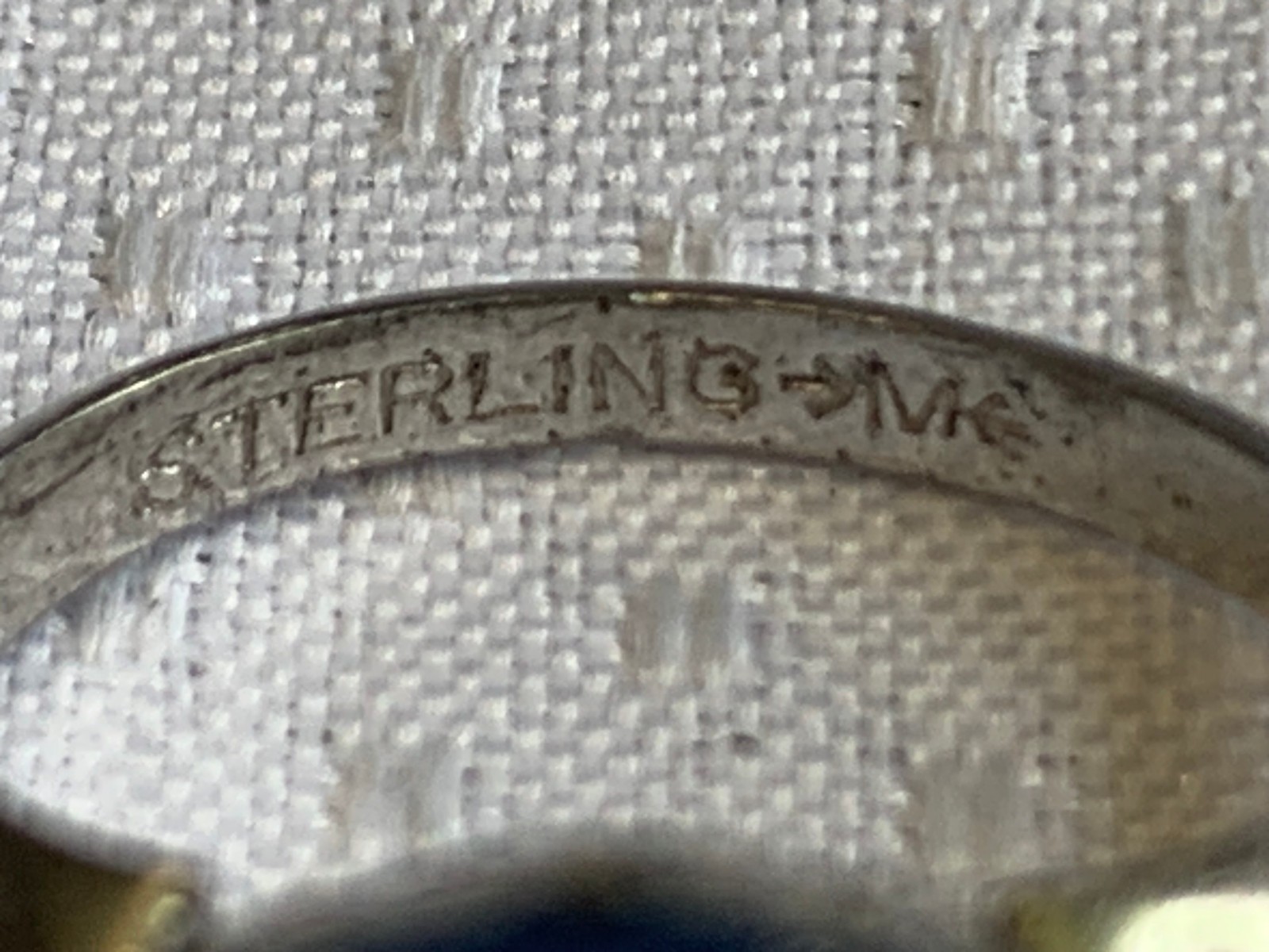 Vtg Sterling Silver Ring 3.5g Fine Jewelry Size 4.5 Band Blue Stone *READ*