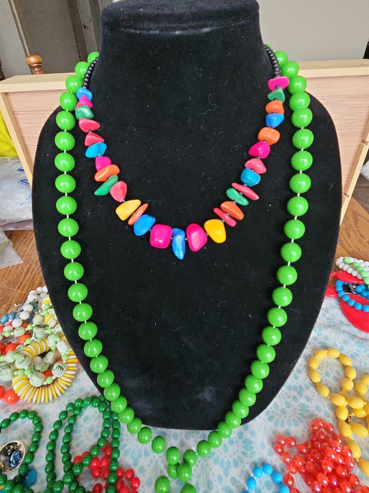 Huge Lot of Vintage Lucite acrylic Glass beaded Necklaces 1950s-1980s