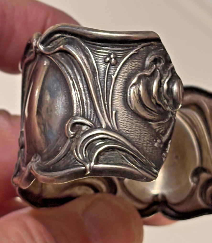 ANTIQUE FRANK WHITING, ART NOUVEAU AMELIA STERLING CUFF BRACELET EX NAPKIN RING