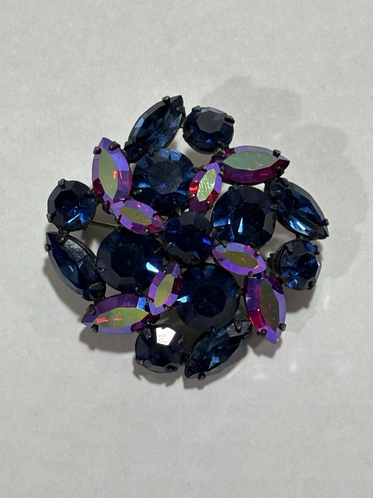 VTG Signed Regency Purple And Blue Iridescent Rhinestones Square Pinwheel Brooch