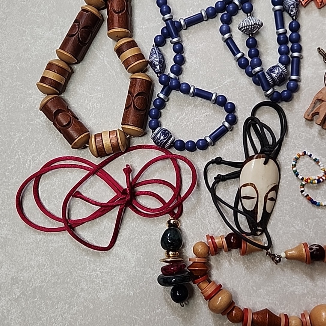 Vintage Wood Beaded Necklace Lot Shell Chunky Fish Raccoon Mask Ethnic