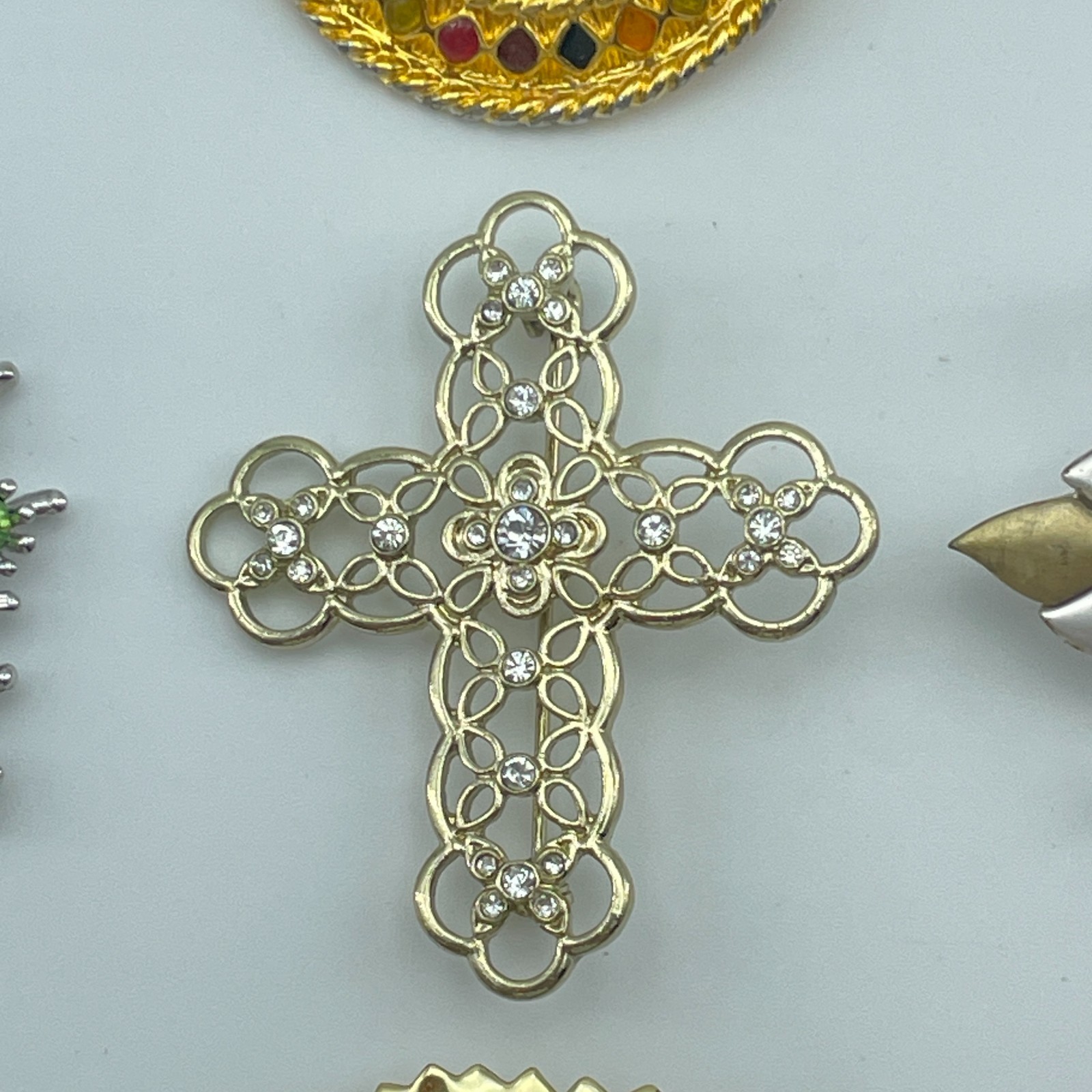 LIZ CLAIBORNE Brooch Pin Lot Rhinestone Cross Flower Gold Silver 1.5x2in