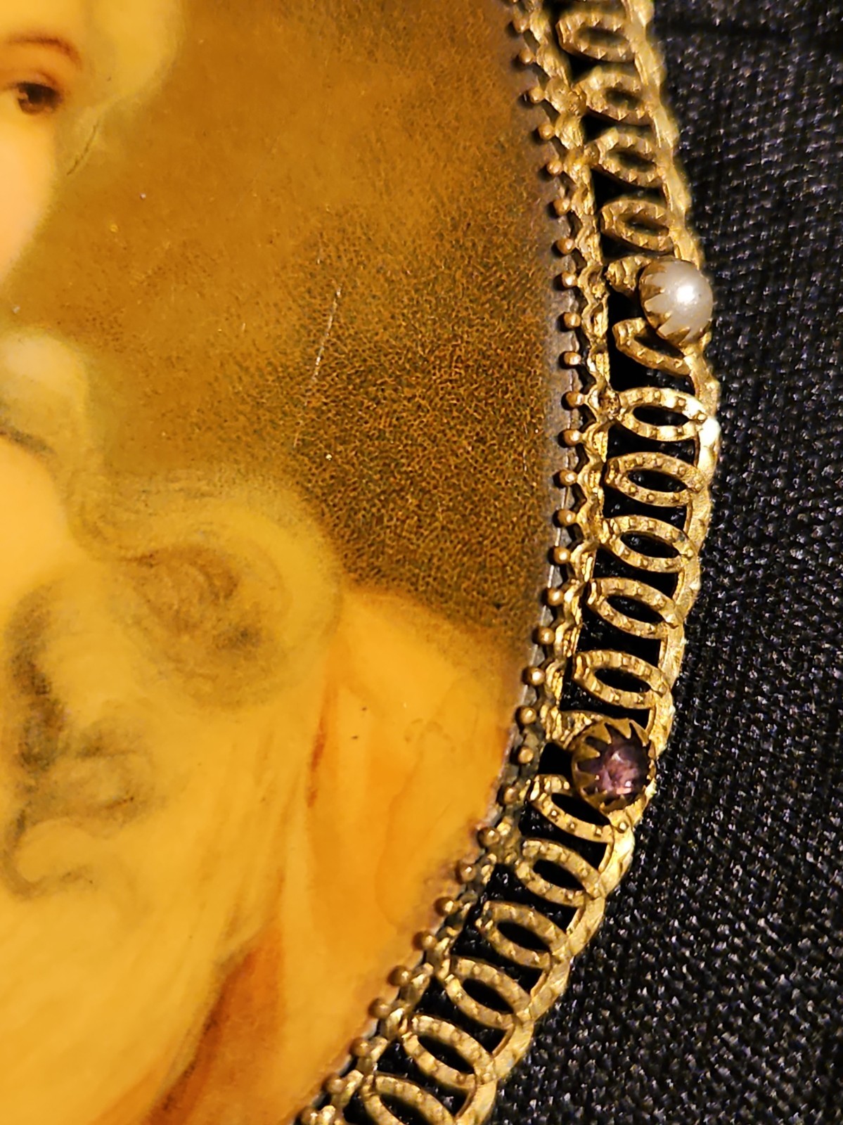 Vintage Portrait Brooch Pin Gold Tone Metal 3″ With Stones