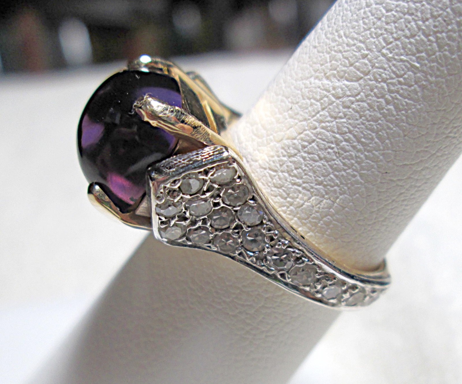 UNIQUE 14K TT GOLD 2+ CT AMETHYST 1.00 CTW DIAMOND RING 6 Grams FEB BIRTHSTONE
