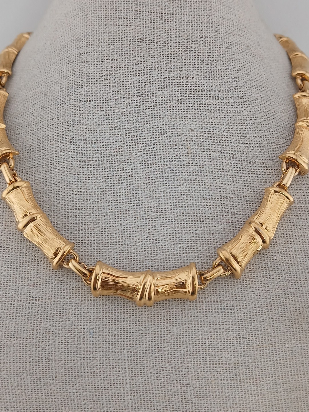 MONET 1980s Gold Plated Bamboo Chain Link Chocker Necklace