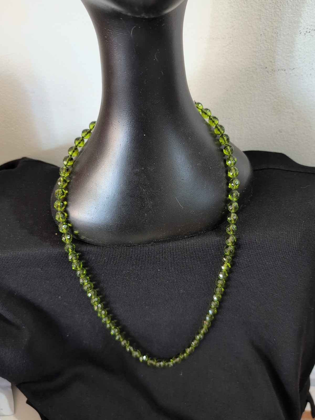 16″ Vtg Green Glass Beaded Necklace Flower Clasp Morocco