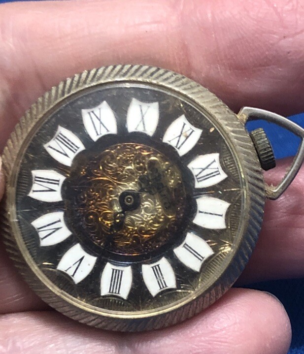 Vintage Ladies Pendant Watch Endura Untested.